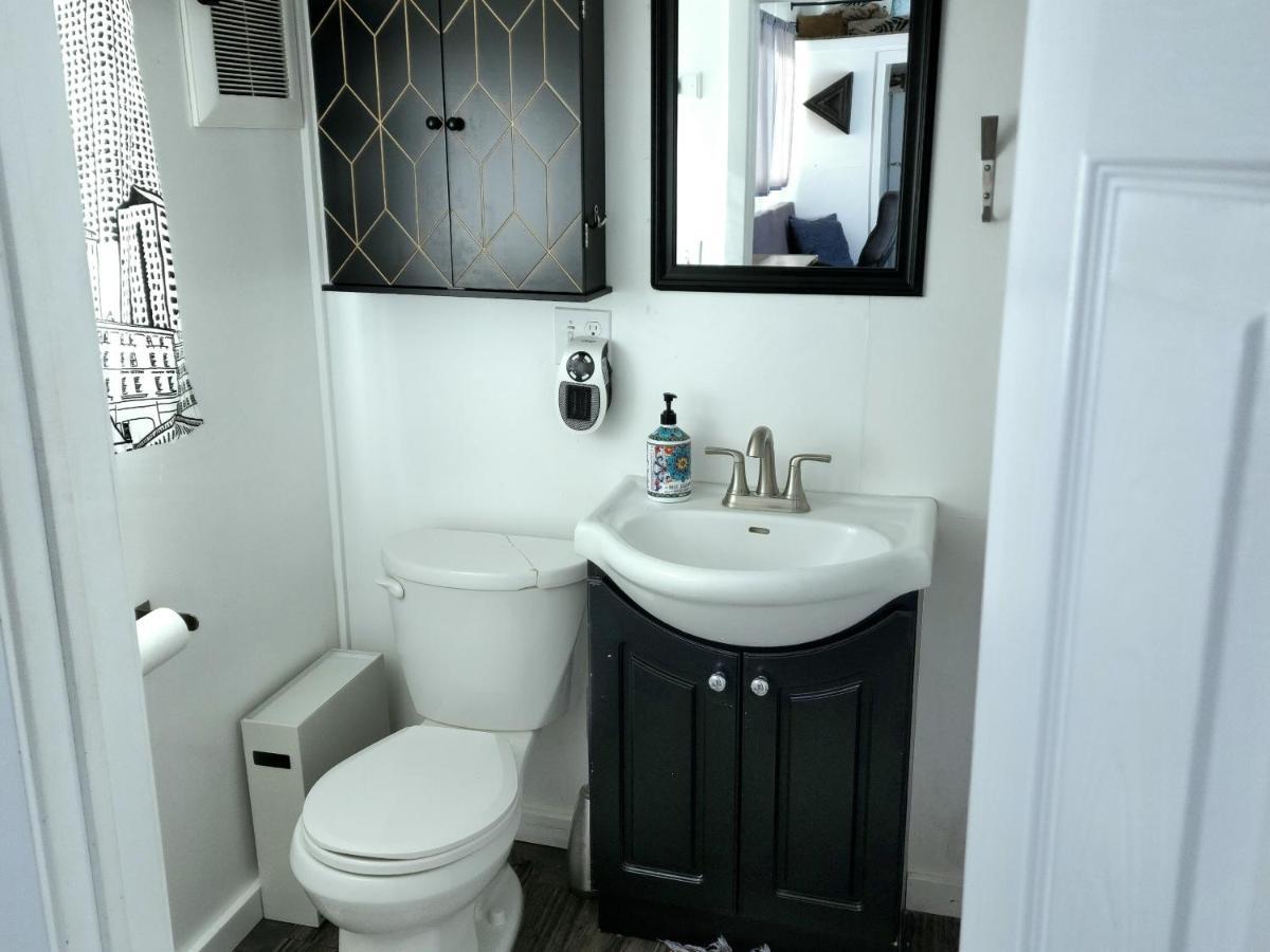 Tiny Home Hot Tub Colorado City Екстериор снимка